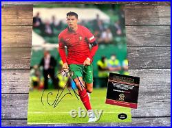 Cristiano Ronaldo Signed 8x10 (Portugal Soccer) Original Autograph withCOA