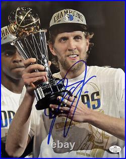 Dirk Werner Nowitzki Dallas Mavericks Signed Autographed 10x8 Photo VSA COA