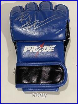 Fedor Emelianenko Signed Autographed PRIDE Glove Beckett BAS COA bb