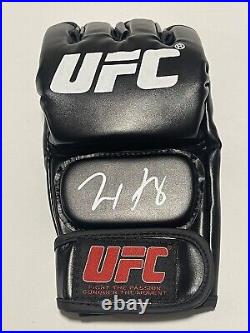 Max Holloway Blessed BMF Signed UFC Glove Beckett BAS COA Autographed IP d