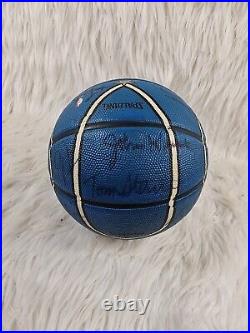 Super Rare Autographed basketball 2006-2007 Orlando Magic Team NBA Spalding