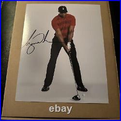 Tiger Woods PGA Autographed 8x10 Photo With COA